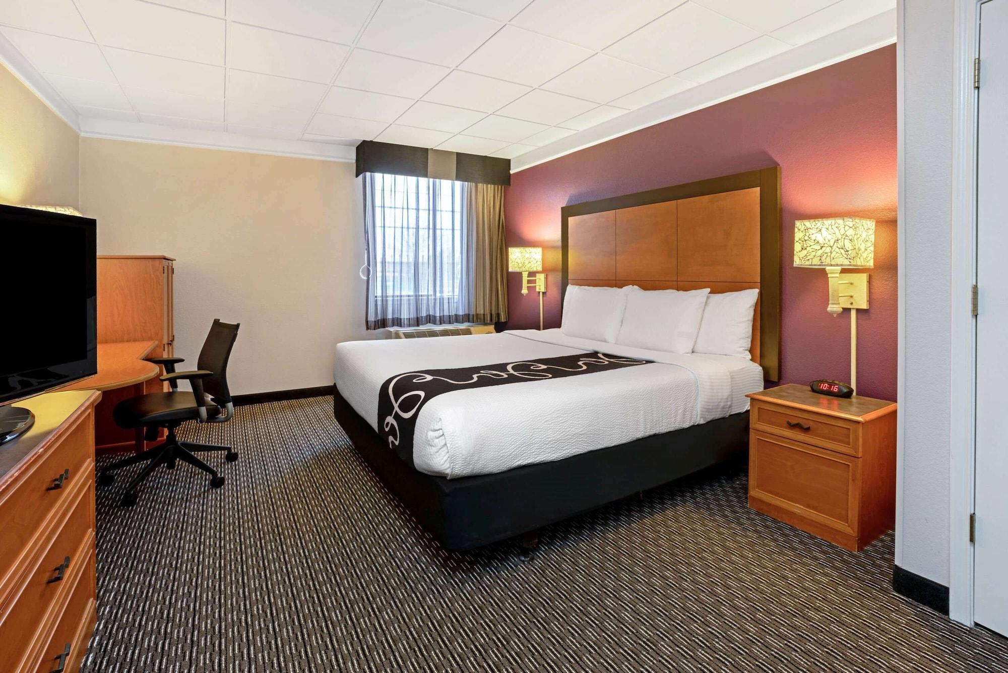 La Quinta By Wyndham Tacoma - Seattle Hotel Bagian luar foto